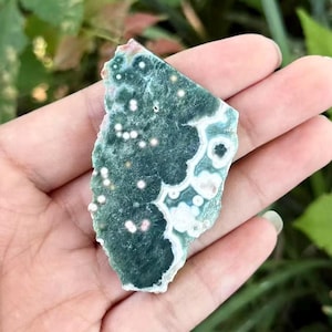 Losa de jaspe oceánico de stock antiguo, lámina de cristal orbicular de Madagascar, placa mineral curativa / 15,5 g /