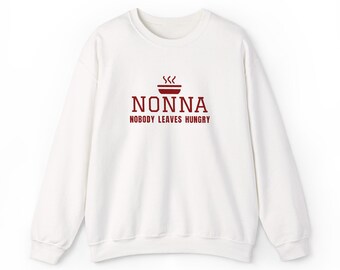 Nonna-sweatshirt, geborduurde Italiaanse oma-trui, Nonna-cadeau, aankondiging van een nieuwe Nonna, crèmekleurig zandroze