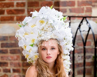 Large White Flower Headdress, Wedding Fantasy Headdress, Statement Headpiece, Flower Headpiece, Large Flower Crown, Wedding Headdress