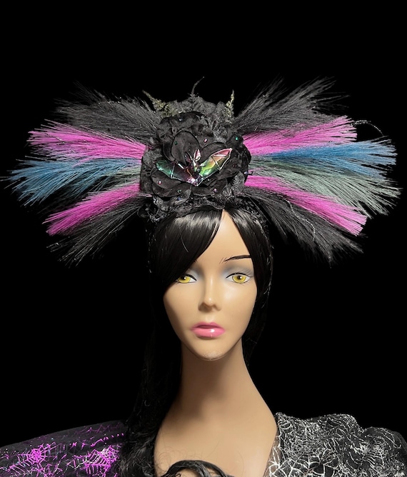 Gothic Bat Fascinator – Halloween or Dark Fantasy Headpiece