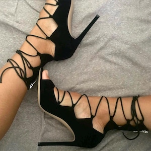 GIANVITTO ROSSI Lace-up Suede Sandals Black Heels 37 Strappy 