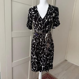 Vintage JUST CAVALLI Roberto Cavalli zebra f/w 2000 dress black white mini short sleeve wrap midi v neck animal print sleeves 90s 00s