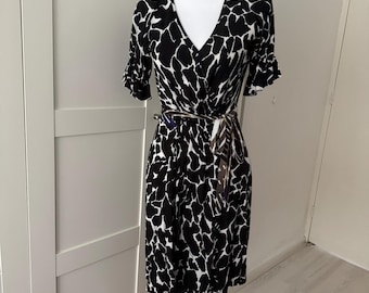 Abito vintage JUST CAVALLI Roberto Cavalli zebrato autunno/inverno 2000 nero bianco mini manica corta avvolgente midi scollo a V maniche stampa animalier anni '90 2000