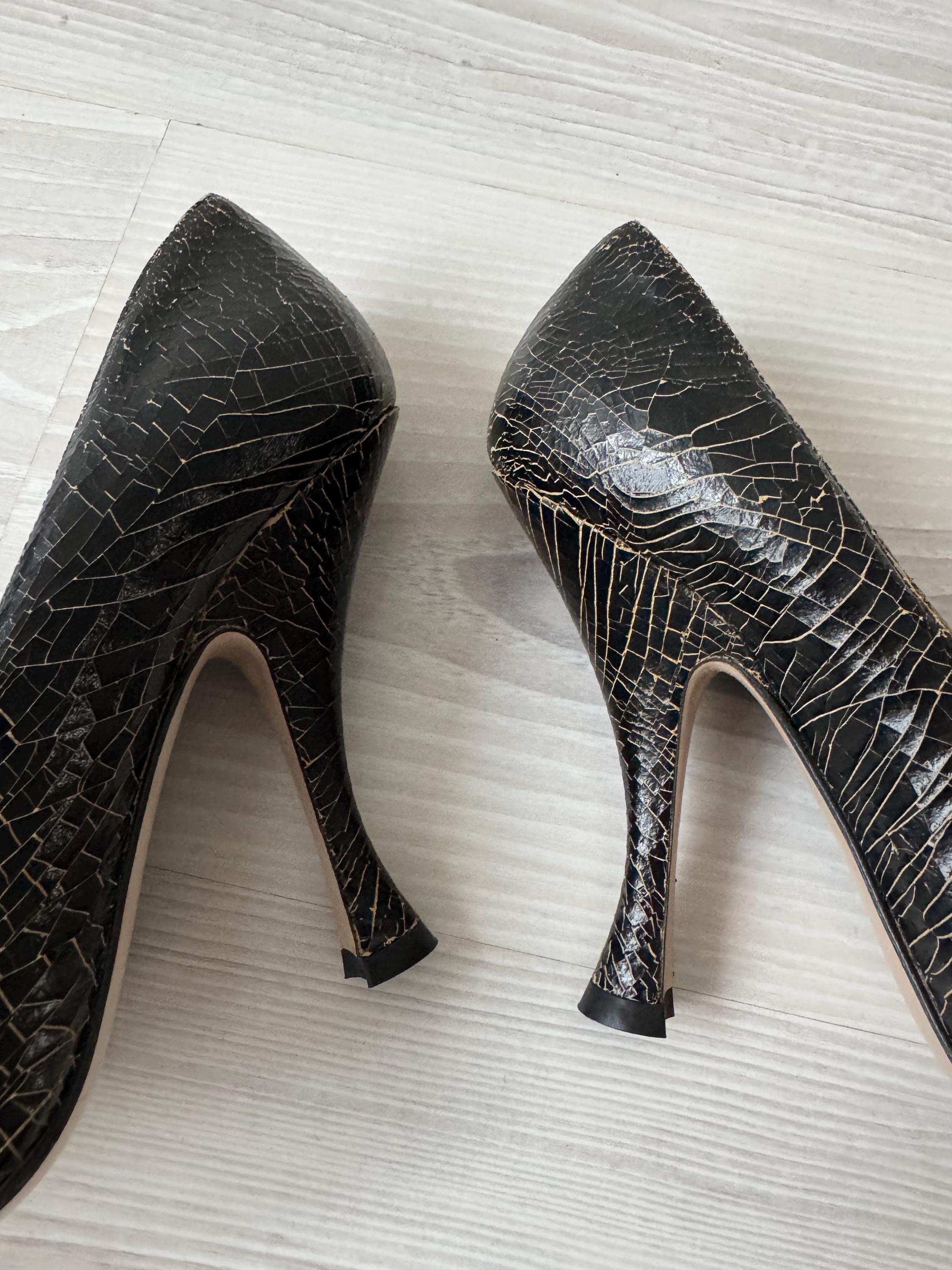 Vintage MIU MIU S/s 2013 Cracked Leather 37.5 Heels Black Pumps