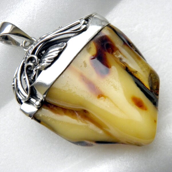 Baltic Amber Sterling Silver Pendant, Milky Beige Amber, Natural Amber, Nature, Organic, Impressive Gemstone, Best Gift