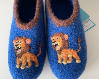 Children's felt shoes *lion* slippers. With latex sole. Colour freely selectable.