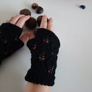 Hand cuffs, hand knitted, gloves in black with ajour pattern made of fine merino wool image 3