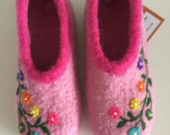 Children's felt slippers "Blümchen". With latex sole. Colour freely selectable.