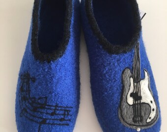 Felt shoes *bass guitar & sheet music*. With latex sole. Color freely selectable.