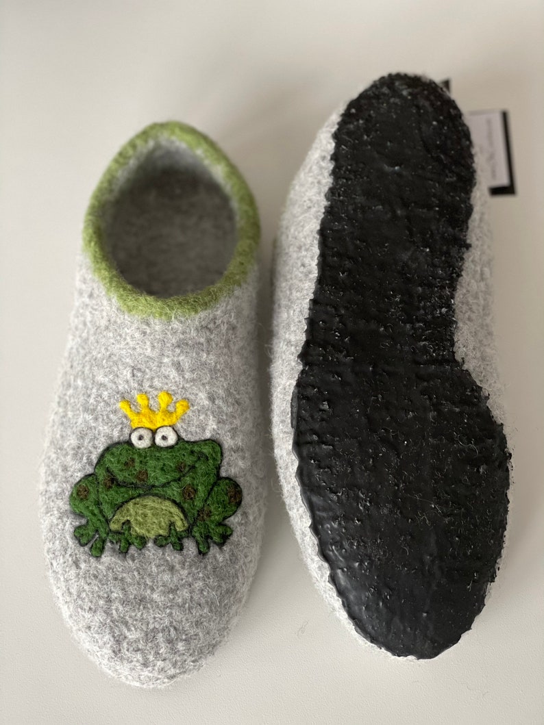 Clogs Froschkönig. Mit Latexsohle. Farbe frei wählbar. FilzHausSchuhe. Filzschuhe. Hausschuhe Bild 5