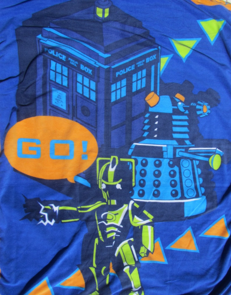 Doctor Who Soft Fleece Blanket Throw TARDIS Cyberman Dalek