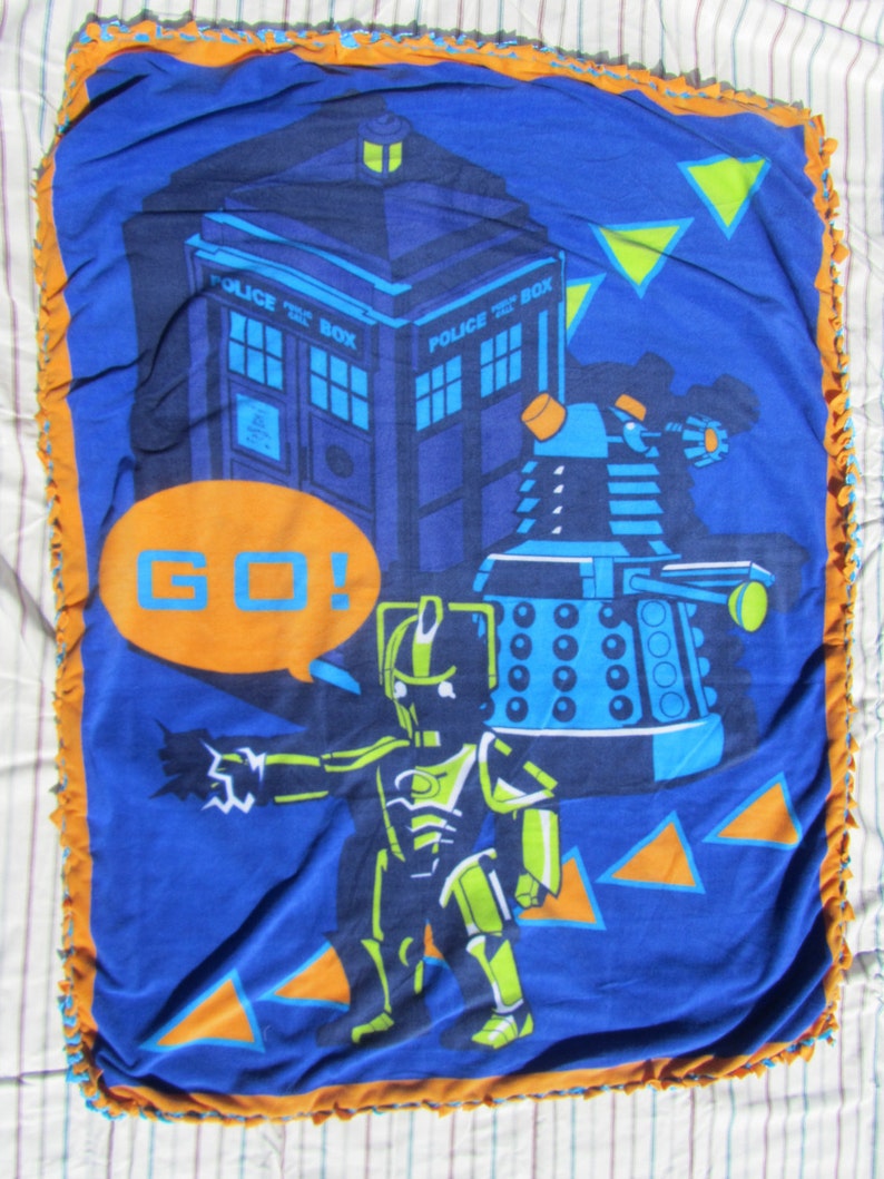 Doctor Who Soft Fleece Blanket Throw TARDIS Cyberman Dalek
