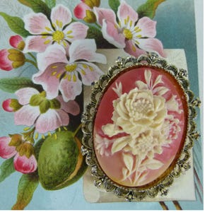 Vintage Oval Cameo Brooch by GERRY&quot;S | Resin Cameo | Gold Tone | Brooch or Pendent | 1960&#39;s