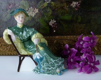 Royal Doulton Ascot Lady Figurine | Lady in Green with Parasol in Chair | England | HN 2356