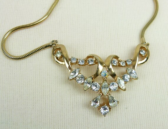 LEDO Rhinestone Gold Tone Necklace | Retro | Vint… - image 3