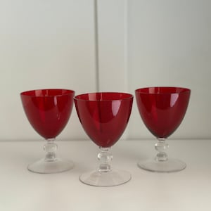 Elegant Cambridge Ruby Red Crystal Wine Glasses Set - Blown Glass Coupes for Champagne & Cocktails