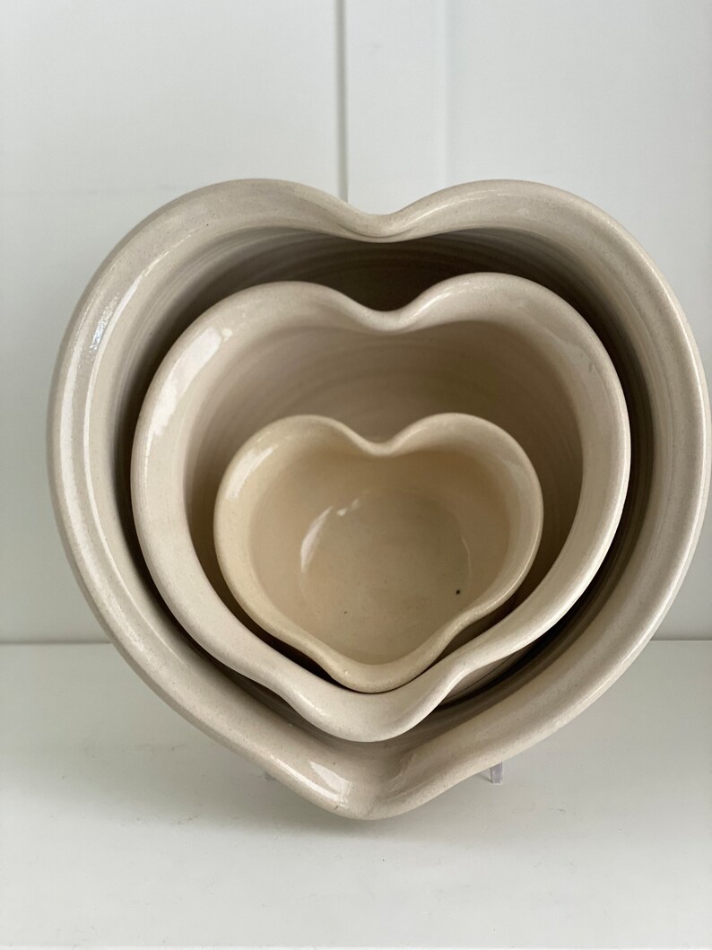 Marshall Pottery Nested Heart Shaped Batter Bowls, EJ Humphries Hand