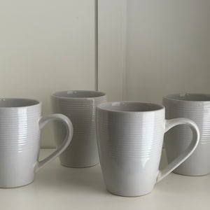 Large Farmhouse Stoneware Mugs Set: Gibson Everyday White Ringed Coffee Cups for Kitchen Dining
