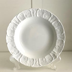 Vintage Wedgwood Countryware Bone China Soup Bowl with Embossed Leaf Design – Elegant Cottagecore Dining