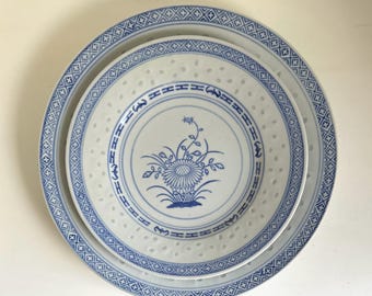 ヴィンテージ中国製米粒磁器皿：青龍モチーフ、8枚セット 18 cm/7.1