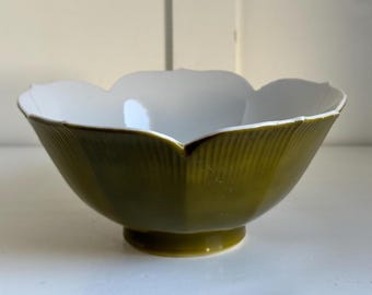 Vintage Japanese Porcelain Lotus Bowl - Olive Green 6" Serving Dish for Rice, Soup & Dessert
