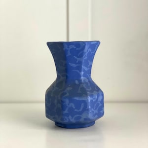 Rumrill Dutch Blue Vase – 1930s Redwing Art Deco Pottery