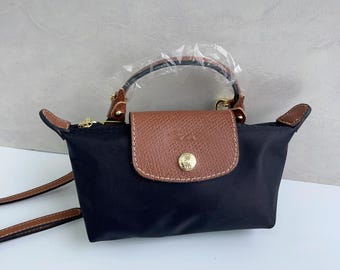 Longchamp Mini Nylon Handtas, Lichtgewicht Crossbodytas, Kleine Schoudertas, Minimalistische Tas voor Dagelijks Gebruik, Casual Reistas voor Dames