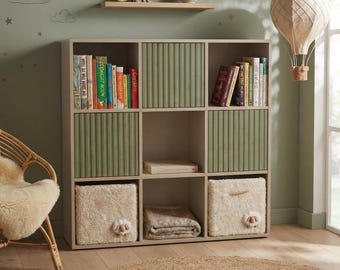 Kids Storage Shelf Nightstand, Cube Bookcase with Fabric Baskets, Montessori Furniture for Kids Room