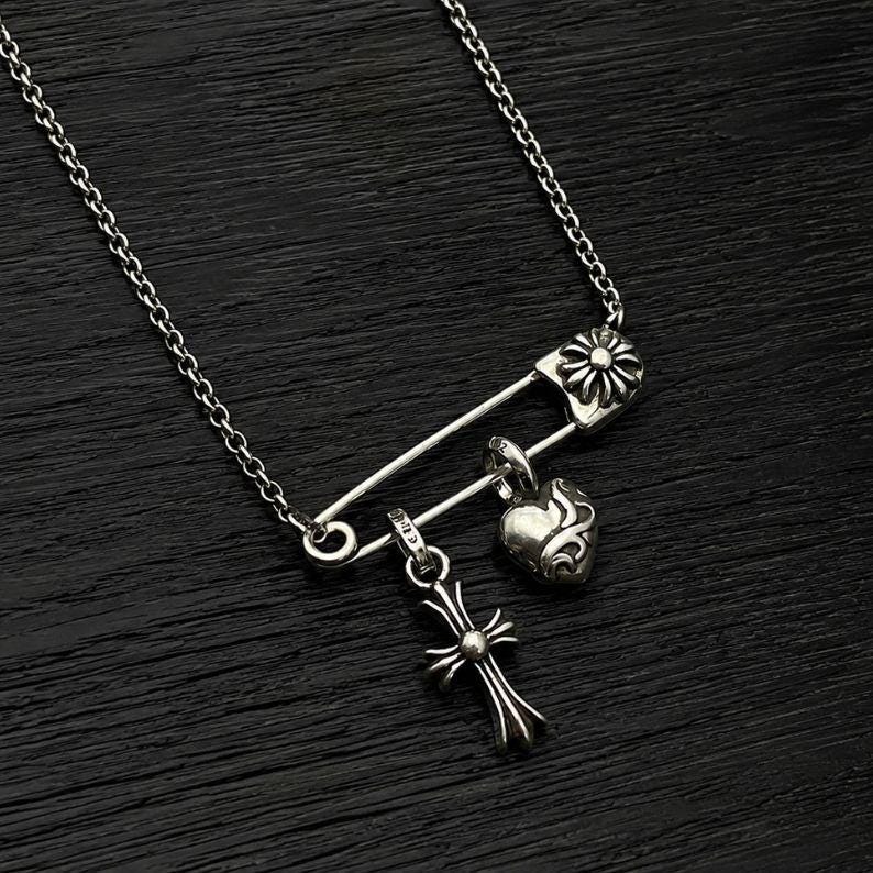 Chrome Hearts セーフティピン クロス ネックレス Chrome hearts necklace safety pin - Etsy 日本