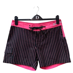 Vintage Y2K Pinstripe Board Shorts Mens S Black Surf Swim Trunks 90s 00s Skate Beach Summer Sporty Retro Streetwear Swimwear Shorts