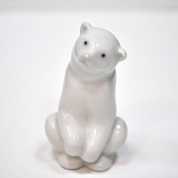 Llandro Spain NAU Polar Bear Figurine
