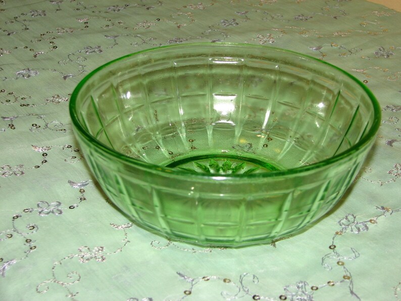 Depression ware Bowl-Anchor Hocking