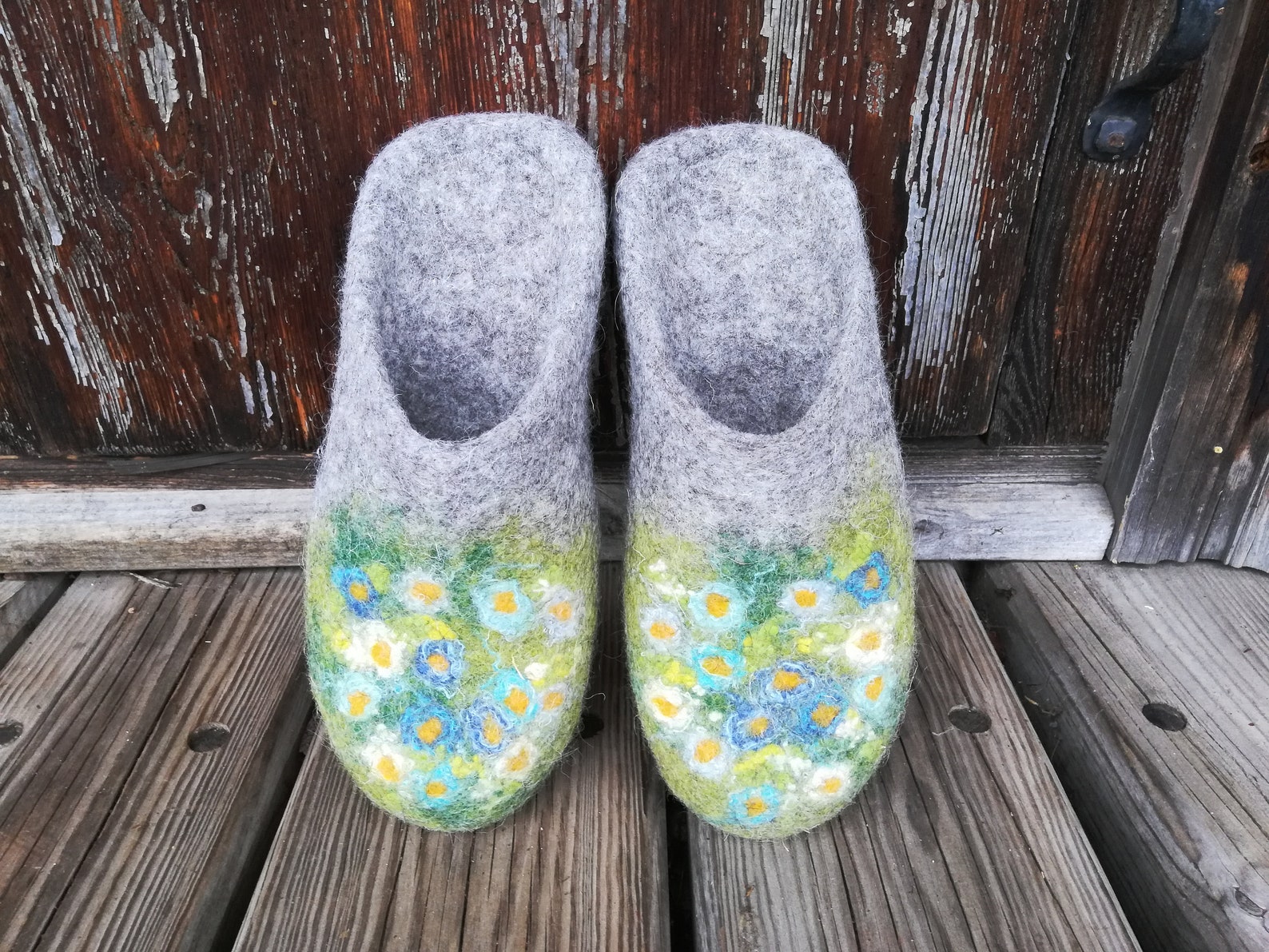 hemsley felt house shoes