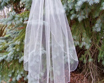 Custom Fingertip Wedding Veil 1 Tier Scalloped Edge