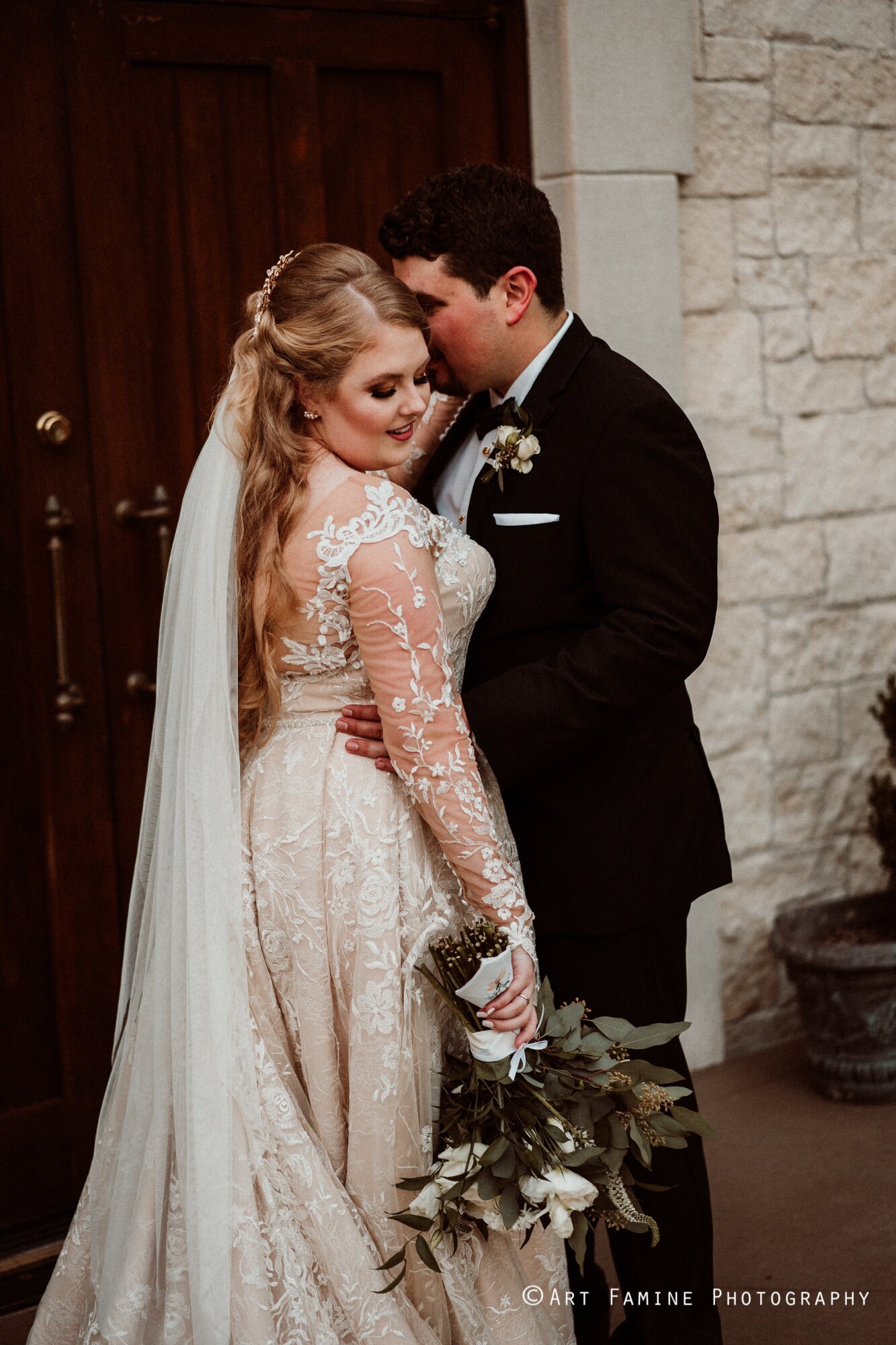 English Net Fingertip Length Drop Style Wedding Veil with Smooth Cut Edge Fingertip English Net Wedding Veil Custom 1 Tier Pencil Edge  main image 3