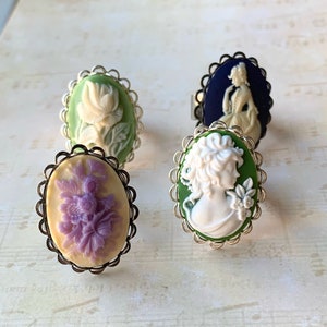 4 Pcs - Cameo Ring - Flower Ring - Lady Cameo - Vintage Style - Adjustable Ring - Victorian Ring - Flower Cameo Ring - 25x18mm Cameo Ring