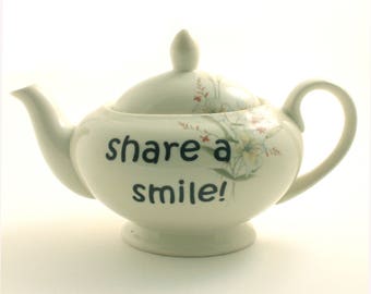 SALE Share a smile, Positive Affirmation, Christmas Table Teapot, Gift, Vintage Porcelain, Mothers Day Teapot, Positive Inspirational Quote