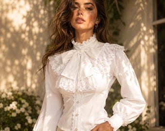 Vintage-Bluse mit Rüschenkragen, hochgeschlossenes Hemd mit Spitzenbesatz, Gothic-Bluse mit Knopfleiste, elegante romantische Damenbluse, modisches Sommeroberteil