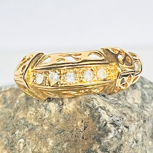 Vintage ring Size 8 1/4  clear cubic zirconia gold plated band ring for women and girls vintage jewelry ring gift for her gorgeous ring