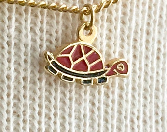 Turtle Necklace Enamel Turtle Charm Necklace Vintage Jewelry Animal necklace 1980s necklace