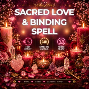 Op de afbeelding: Een digitale afbeelding met de tekst SACRED LOVE & BINDING SPELL, FAST RESULT, SAME DAY CASTING en PHOTO PROOF. De scène bevat roze en rode kaarsen, rozenblaadjes, heldere kristallen, een hartvormige steen en een gouden sleutel op een donkere achtergrond.