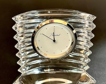 BACCARAT Crystal Desk Clock With Ribbed Design. 3