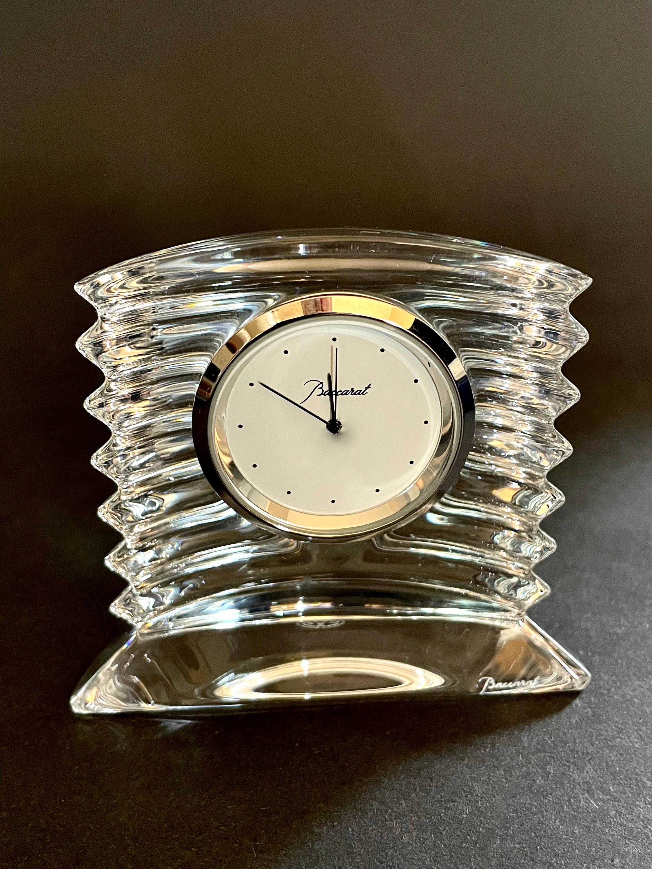 Baccarat 置時計 BACCARAT Crystal Desk Clock With Ribbed Design. 3