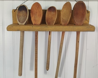 Spoons NOT Included Primitive HANDMADE Farmhouse Rustic Aged Mustard Yellow Spoon Holder for Vintage Wooden Spoons Sweetpeas Primitives