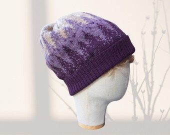 Gorro de lana de alpaca morada con forro de seda
