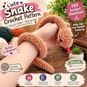 Peut inclure: Un serpent en crochet en peluche marron clair avec des yeux noirs et une langue rouge. L'image contient du texte : cute Snake Crochet Pattern, PDF Instant Download, Make Your Own Adorable Snake, Perfect for Beginners, Crochet with Love, et Skill Level Beginner Friendly.