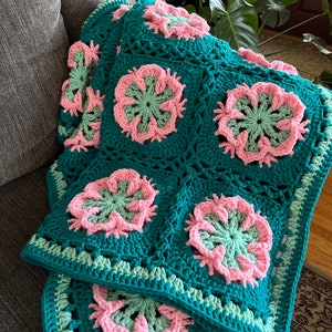 Emerald Blossom Crochet Chunky Throw PATTERN / Crochet Blanket instant download Crochet Pattern, Crocheted Blanket Pattern, Blanket Pattern