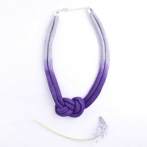 Gradiated purple necklace with sailorknot