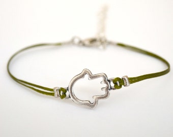 Bracelet Hamsa, bracelet vert avec une breloque Hamsa en argent, cadeau Hanukkah pour elle, protection, porte-bonheur, bijoux juifs minimalistes