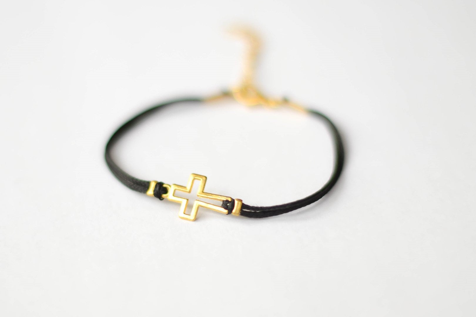 Bracciale Con Croce In Oro Per Donna, Gioiello Cristiano Resistente All'Acqua, Regalo Per Fidanzate, Mogli E Amiche - Simbolo Di Fede E Speranza